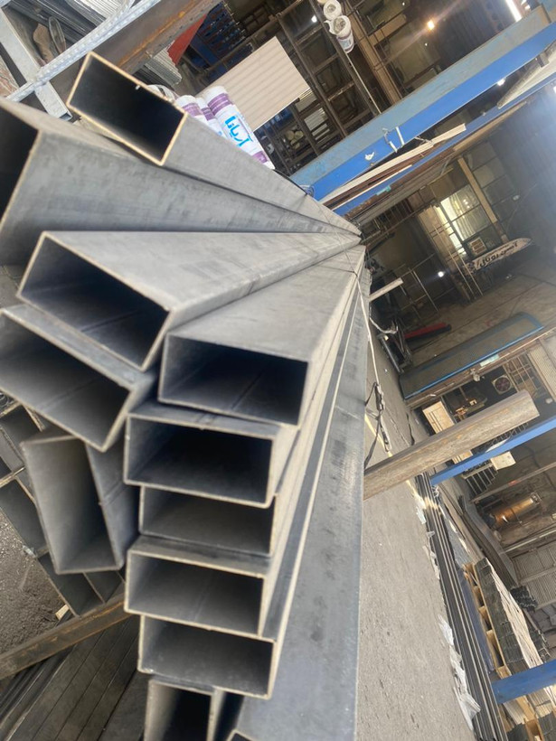 قوطی پروفیل 40 در 80 آهن الات 4 در 8